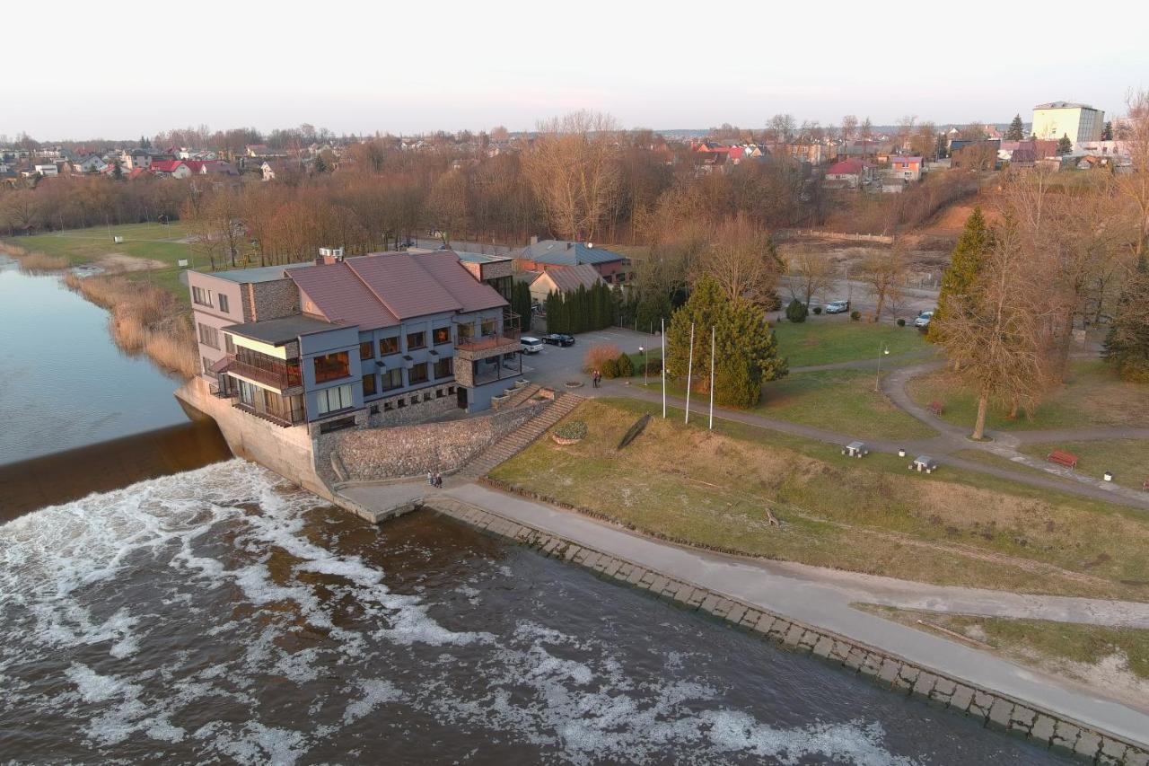 Hotel Viesbutis Banga Tauragė Exterior foto