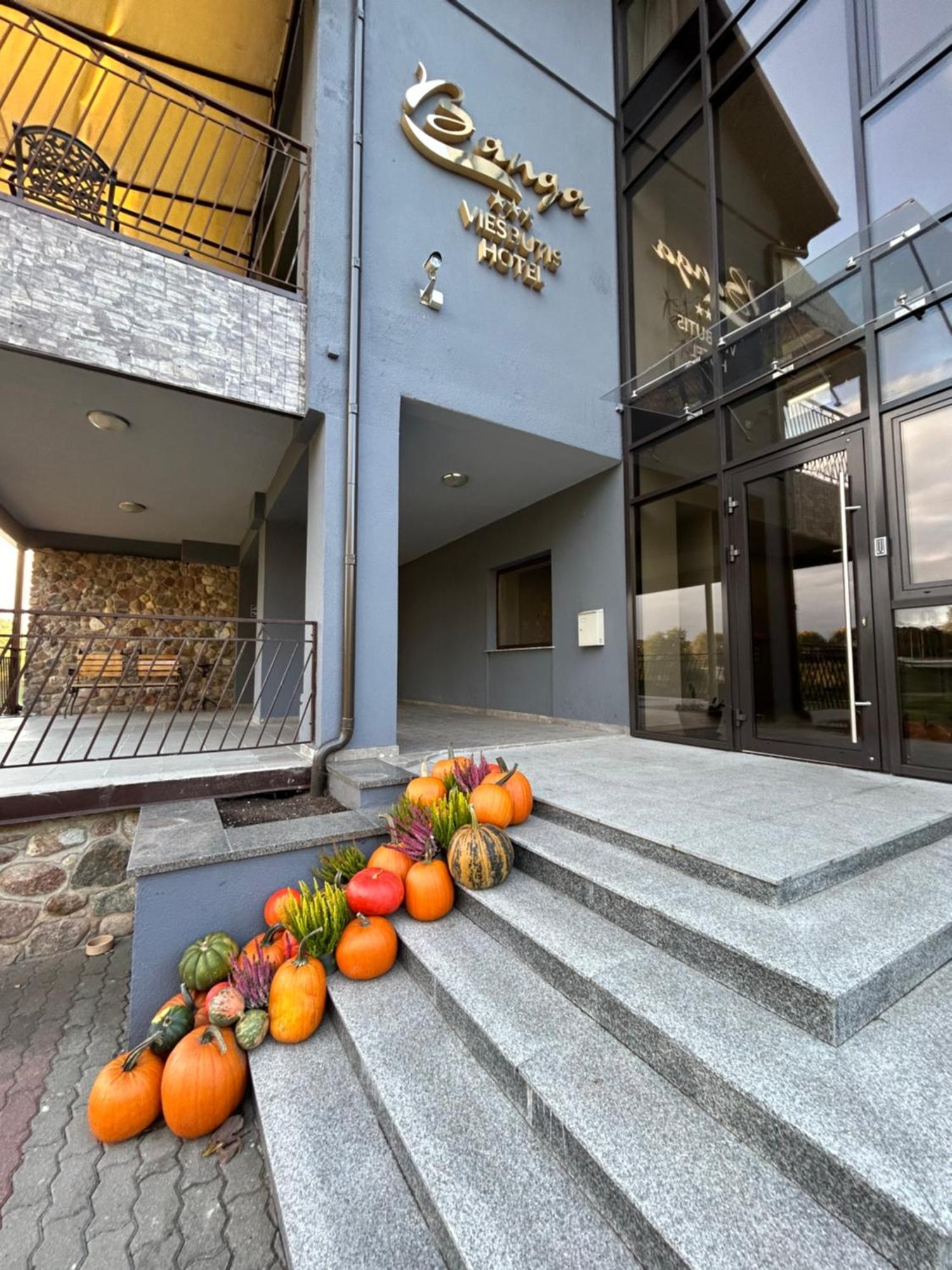 Hotel Viesbutis Banga Tauragė Exterior foto